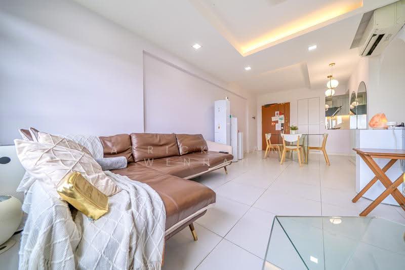 549A Segar Road, 549A Segar Road, Dairy Farm / Bukit Panjang / Choa Chu Kang, 3 Bedrooms, 990 sqft, HDB Flat For Sale, by Patrick Tang Wenhan, 500282252 - Living Room - PropertyGuru.com.sg