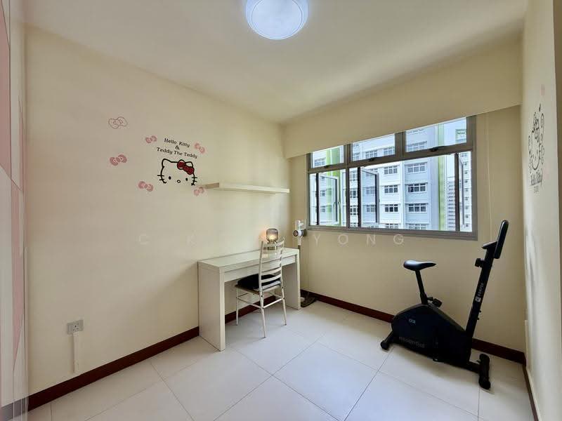 524B Tampines Central 7, 524B Tampines Central 7, Pasir Ris / Tampines, 2 Bedrooms, 721 sqft, HDB Flat For Sale, by C K Ow Yong, 500282267 - Bedroom - PropertyGuru.com.sg
