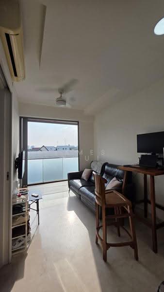 Laverne's Loft, 66 Lorong L Telok Kurau, East Coast / Marine Parade, 1 Bedroom, 398 sqft, Condominium For Sale, by James Chui, 500282269 - Living Room - PropertyGuru.com.sg