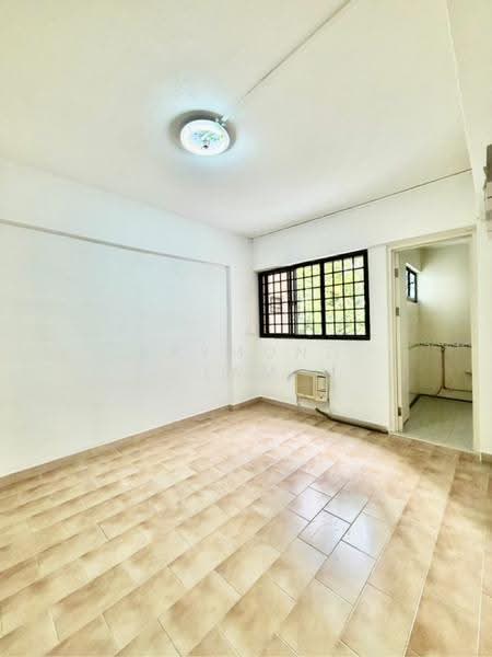 301 Hougang Avenue 5, 301 301, Hougang / Punggol / Sengkang, 2 Bedrooms, 796 sqft, HDB Flat For Sale, by Raymond Lam, 500282294 - PropertyGuru.com.sg