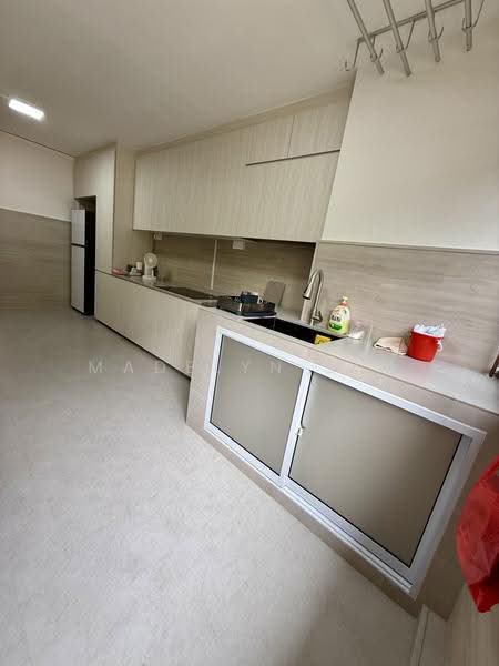 122 Bedok North Street 2, 122 Bedok North Street 2, Bedok / Upper East Coast, Room Rental, 100 sqft, HDB Flat For Rent, by Madelyn Sim, 500282295 - Kitchen - PropertyGuru.com.sg