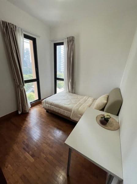 Tanglin View, 150 Prince Charles Crescent, Alexandra / Commonwealth, Room Rental, 140 sqft, Condominium For Rent, by Kyne Chan, 500282306 - Bedroom - PropertyGuru.com.sg