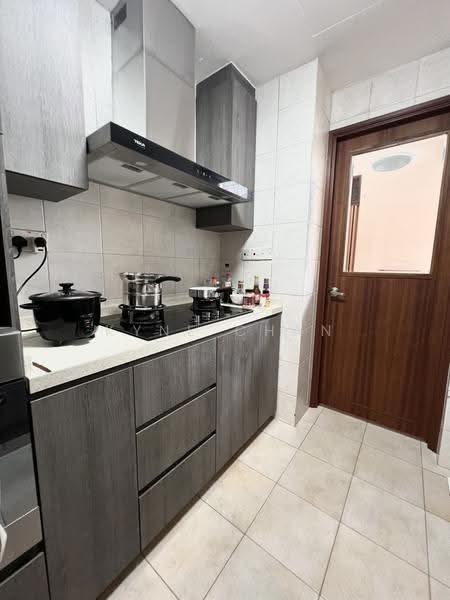 Tanglin View, 150 Prince Charles Crescent, Alexandra / Commonwealth, Room Rental, 140 sqft, Condominium For Rent, by Kyne Chan, 500282306 - Kitchen - PropertyGuru.com.sg