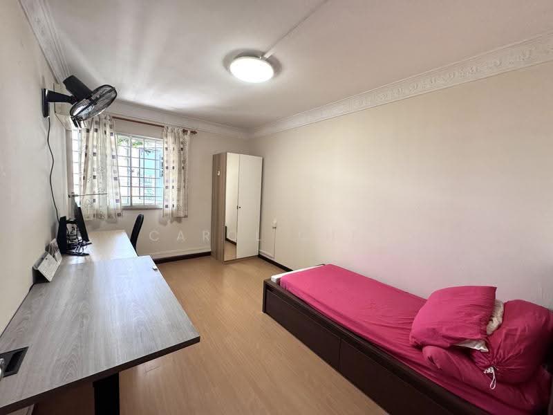 250 Bukit Batok East Avenue 5, 250 Bukit Batok East Avenue 5, Dairy Farm / Bukit Panjang / Choa Chu Kang, 3 Bedrooms, 1,109 sqft, HDB Flat For Sale, by Carol Chen, 500282314 - Bedroom - PropertyGuru.com.sg