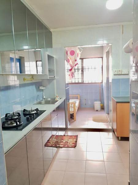 939 Hougang Street 92, 939 Hougang Street 92, Hougang / Punggol / Sengkang, 3 Bedrooms, 1,087 sqft, HDB Flat For Rent, by Jeffrey Lee, 500282317 - Kitchen - PropertyGuru.com.sg