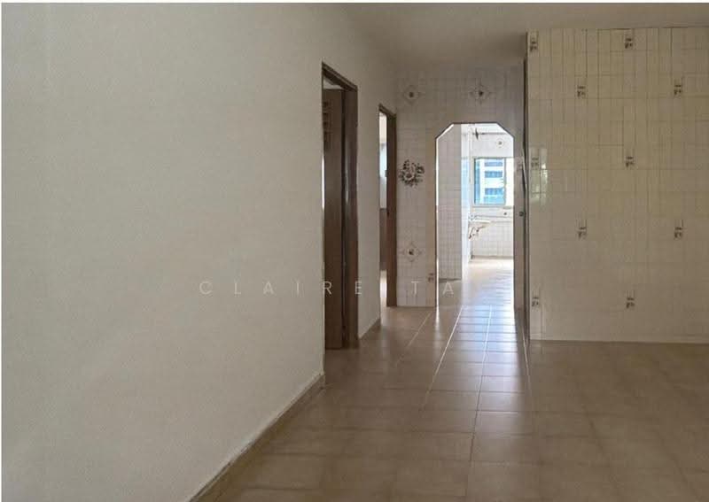 169 Bukit Batok West Avenue 8, 169 Bukit Batok West Avenue 8, Dairy Farm / Bukit Panjang / Choa Chu Kang, 2 Bedrooms, 786 sqft, HDB Flat For Sale, by Claire Tay, 500282321 - Corridor - PropertyGuru.com.sg