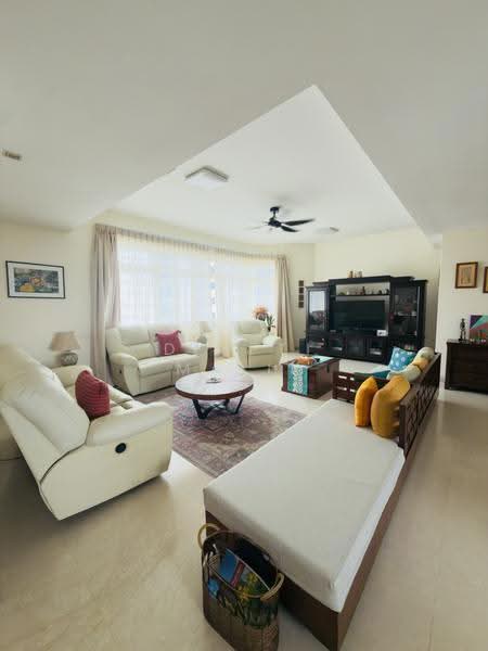 The Waterside, 3 Tanjong Rhu Road, East Coast / Marine Parade, 3 Bedrooms, 2,142 sqft, Condominium For Sale, by Deepti Malik, 500282322 - Living Room - PropertyGuru.com.sg
