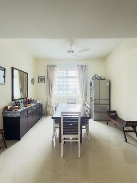 The Waterside, 3 Tanjong Rhu Road, East Coast / Marine Parade, 3 Bedrooms, 2,142 sqft, Condominium For Sale, by Deepti Malik, 500282322 - Dining Room - PropertyGuru.com.sg