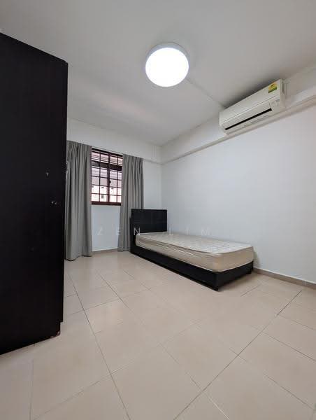 269A Queen Street, 269A Queen Street, Beach Road / Bugis / Rochor, Room Rental, 130 sqft, HDB Flat For Rent, by Zen Lim, 500282324 - Bedroom - PropertyGuru.com.sg