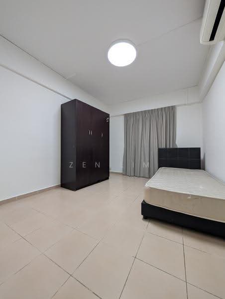 269A Queen Street, 269A Queen Street, Beach Road / Bugis / Rochor, Room Rental, 130 sqft, HDB Flat For Rent, by Zen Lim, 500282324 - Bedroom - PropertyGuru.com.sg