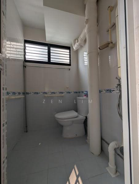 269A Queen Street, 269A Queen Street, Beach Road / Bugis / Rochor, Room Rental, 130 sqft, HDB Flat For Rent, by Zen Lim, 500282324 - Bathroom - PropertyGuru.com.sg