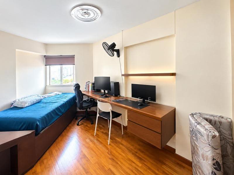 385 Bukit Batok West Avenue 5, 385 Bukit Batok West Avenue 5, Dairy Farm / Bukit Panjang / Choa Chu Kang, 3 Bedrooms, 1,238 sqft, HDB Flat For Sale, by John Lee, 500282393 - PropertyGuru.com.sg