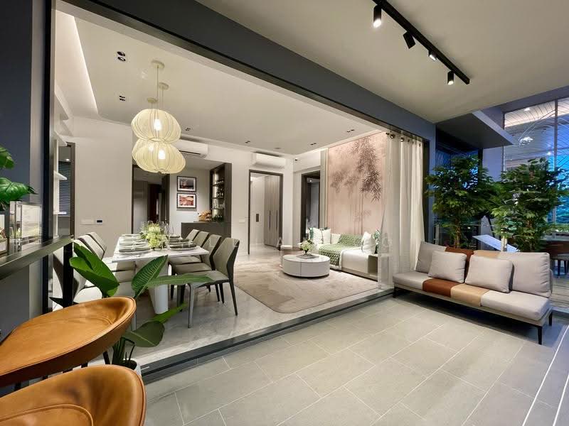 The LakeGarden Residences, 80 Yuan Ching Road, Boon Lay / Jurong / Tuas, 4 Bedrooms, 2,153 sqft, Condominium For Sale, by William Oo, 500282408 - Living Room - PropertyGuru.com.sg