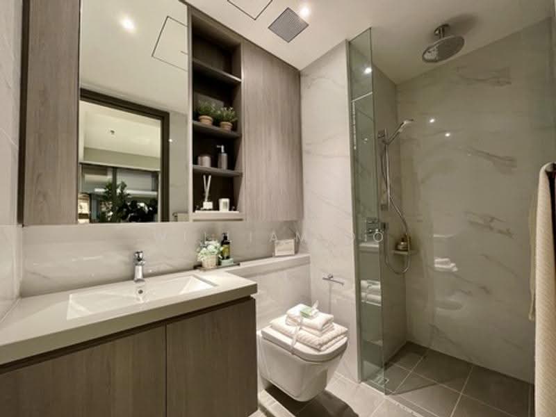 The LakeGarden Residences, 80 Yuan Ching Road, Boon Lay / Jurong / Tuas, 4 Bedrooms, 2,153 sqft, Condominium For Sale, by William Oo, 500282408 - Bathroom - PropertyGuru.com.sg