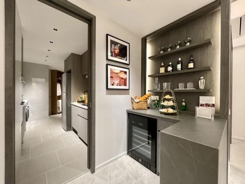 The LakeGarden Residences, 80 Yuan Ching Road, Boon Lay / Jurong / Tuas, 4 Bedrooms, 2,153 sqft, Condominium For Sale, by William Oo, 500282408 - Dry Kitchen - PropertyGuru.com.sg