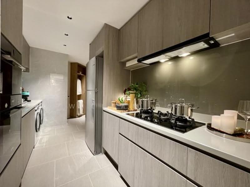 The LakeGarden Residences, 80 Yuan Ching Road, Boon Lay / Jurong / Tuas, 4 Bedrooms, 2,153 sqft, Condominium For Sale, by William Oo, 500282408 - Kitchen - PropertyGuru.com.sg