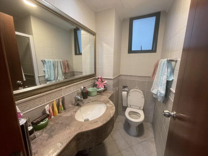 Parc Palais, 55 Hume Avenue, Clementi Park / Upper Bukit Timah, 2 Bedrooms, 969 sqft, Condominium For Sale, by Peter Yao, 500282409 - Bathroom - PropertyGuru.com.sg