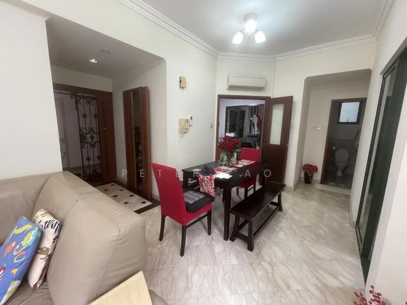 Parc Palais, 55 Hume Avenue, Clementi Park / Upper Bukit Timah, 2 Bedrooms, 969 sqft, Condominium For Sale, by Peter Yao, 500282409 - Living Room - PropertyGuru.com.sg