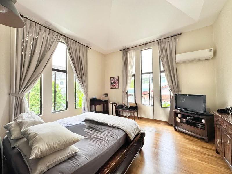 Jalan Bumbong, Admiralty / Woodlands, 7 Bedrooms, 6,500 sqft, Semi-Detached House For Sale, by Rayne Chua 蔡美慧, 500282445 - Bedroom - PropertyGuru.com.sg