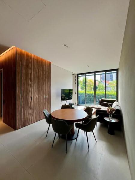 Petit Jervois, 33 Jervois Road, Tanglin / Holland / Bukit Timah, 2 Bedrooms, 818 sqft, Condominium For Rent, by Amber Oh 胡晓薇, 500282462 - Living Room - PropertyGuru.com.sg