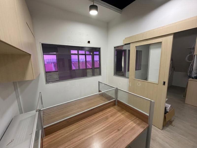 Kb Industrial Building, 10 Kaki Bukit Road 1, Eunos / Geylang / Paya Lebar, 4,542 sqft, Factory / Workshop (B2) For Sale, by Stanley Ong, 500282463 - Interior - CommercialGuru.com.sg