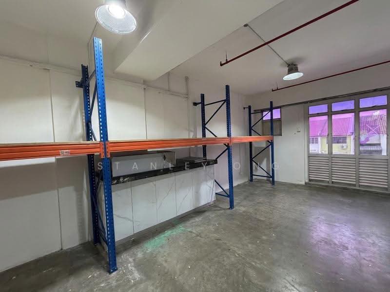 Kb Industrial Building, 10 Kaki Bukit Road 1, Eunos / Geylang / Paya Lebar, 4,542 sqft, Factory / Workshop (B2) For Sale, by Stanley Ong, 500282463 - Interior - CommercialGuru.com.sg