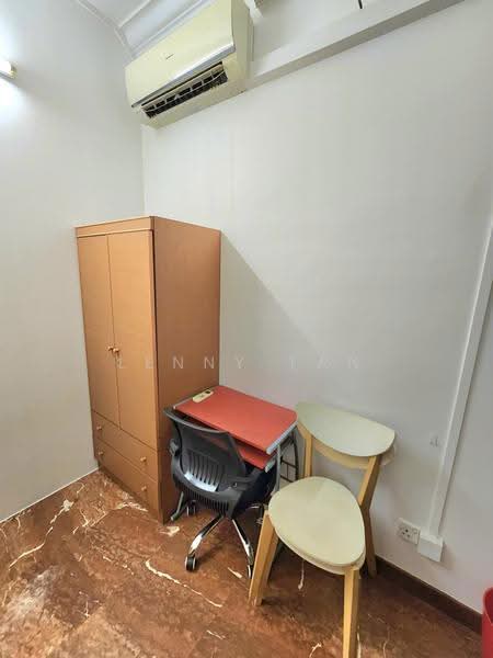 Villa Azura, 1 Cherry Avenue, Tanglin / Holland / Bukit Timah, Room Rental, 200 sqft, Condominium For Rent, by Lenny Tan, 500282464 - PropertyGuru.com.sg
