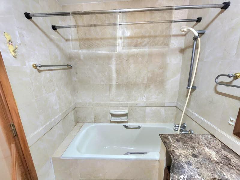 Villa Azura, 1 Cherry Avenue, Tanglin / Holland / Bukit Timah, Room Rental, 200 sqft, Condominium For Rent, by Lenny Tan, 500282464 - PropertyGuru.com.sg