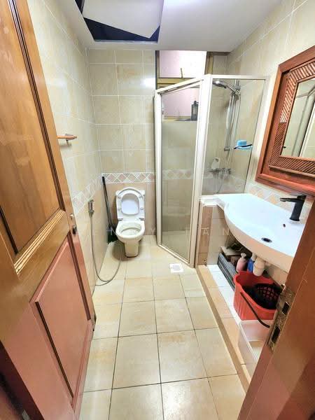 Villa Azura, 1 Cherry Avenue, Tanglin / Holland / Bukit Timah, Room Rental, 200 sqft, Condominium For Rent, by Lenny Tan, 500282464 - PropertyGuru.com.sg