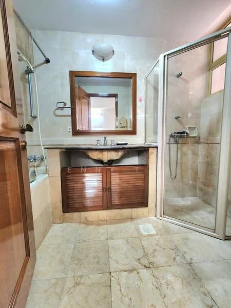 Villa Azura, 1 Cherry Avenue, Tanglin / Holland / Bukit Timah, Room Rental, 200 sqft, Condominium For Rent, by Lenny Tan, 500282464 - PropertyGuru.com.sg