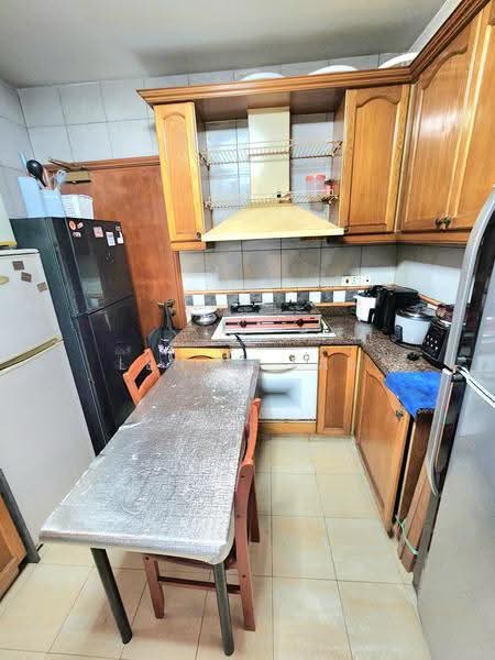 Villa Azura, 1 Cherry Avenue, Tanglin / Holland / Bukit Timah, Room Rental, 200 sqft, Condominium For Rent, by Lenny Tan, 500282464 - PropertyGuru.com.sg