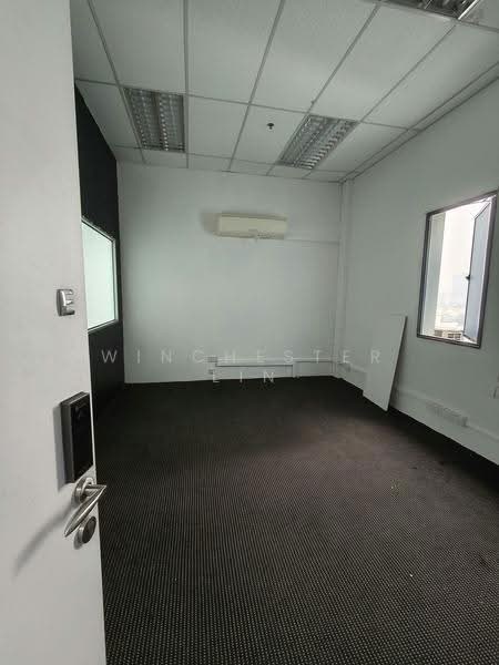 Tradehub 21, 18 Boon Lay Way, Boon Lay / Jurong / Tuas, 112 sqft, Light Industrial (B1) For Rent, by Winchester Lin, 500282471 - Interior - CommercialGuru.com.sg