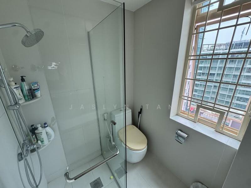 Melrose Park, 91 Kellock Road, Tanglin / Holland / Bukit Timah, 3 Bedrooms, 1,346 sqft, Condominium For Rent, by Jaslyn Tan, 500282477 - Bathroom - PropertyGuru.com.sg
