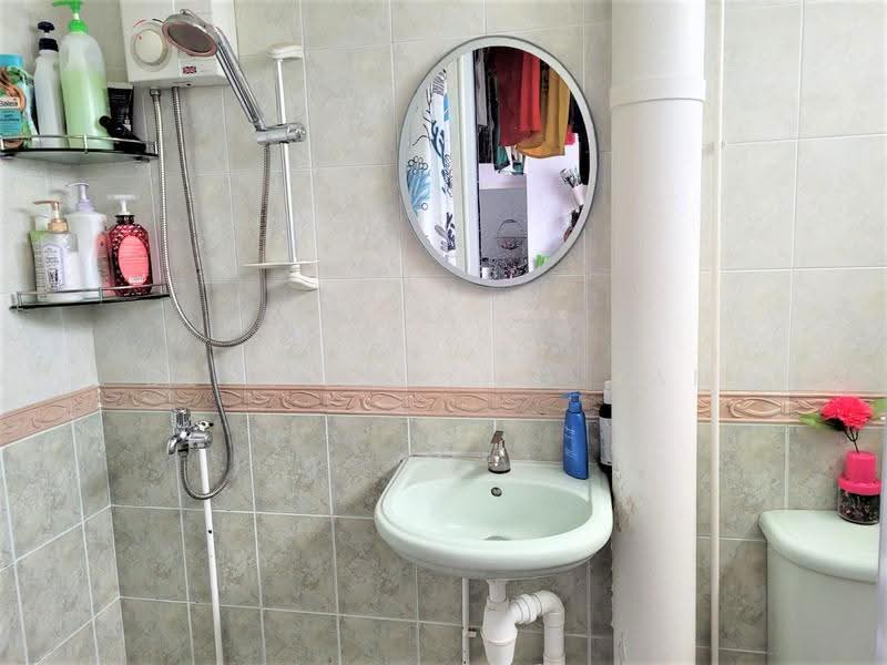 5 Pine Close, 5 Pine Close, Eunos / Geylang / Paya Lebar, Room Rental, 150 sqft, HDB Flat For Rent, by Betty Xiong Yan, 500282478 - Bathroom - PropertyGuru.com.sg