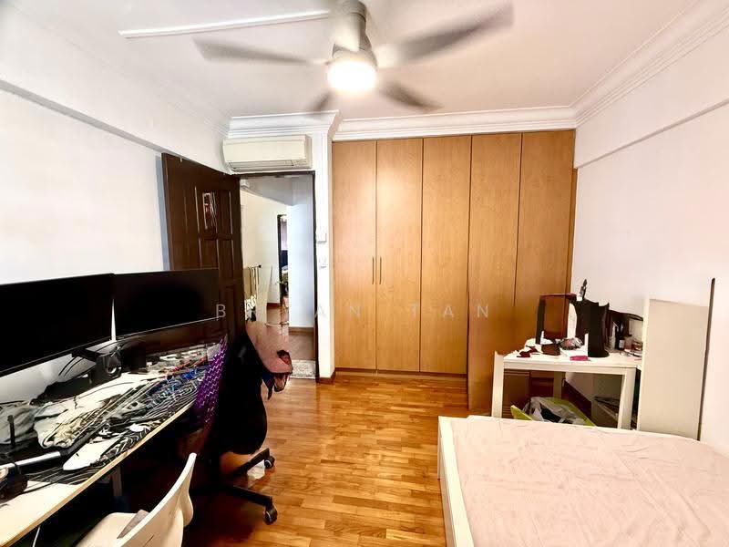 132 Lorong Ah Soo, 132 Lorong Ah Soo, Hougang / Punggol / Sengkang, 3 Bedrooms, 1,625 sqft, HDB Flat For Sale, by Bryan Tan, 500282482 - Bedroom - PropertyGuru.com.sg