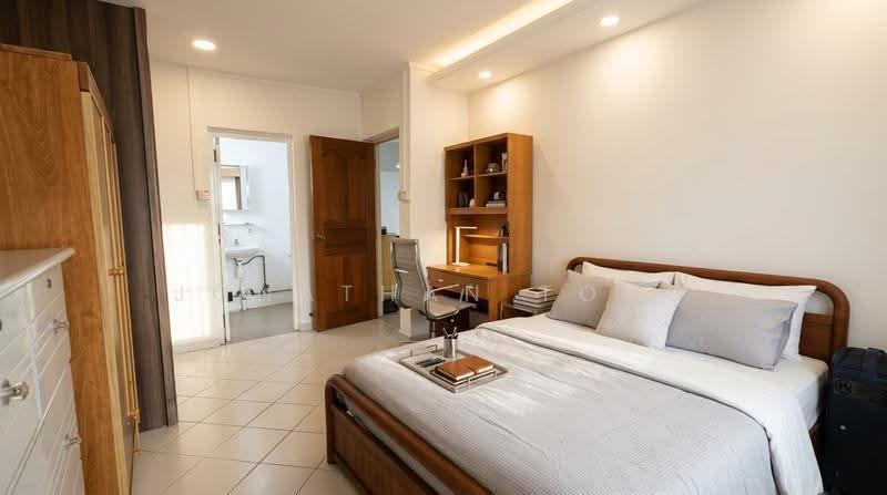 Master Bedroom B
