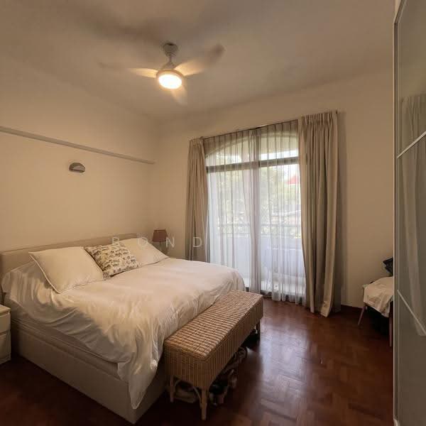 Tanglin Park, 1A Ridley Park, Tanglin / Holland / Bukit Timah, 3 Bedrooms, 1,485 sqft, Condominium For Sale, by Bond Lam, 500282494 - Bedroom - PropertyGuru.com.sg