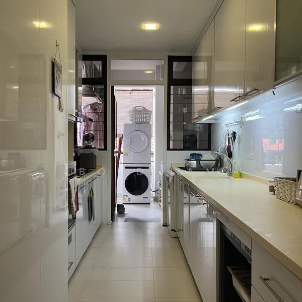Tanglin Park, 1A Ridley Park, Tanglin / Holland / Bukit Timah, 3 Bedrooms, 1,485 sqft, Condominium For Sale, by Bond Lam, 500282494 - Kitchen - PropertyGuru.com.sg