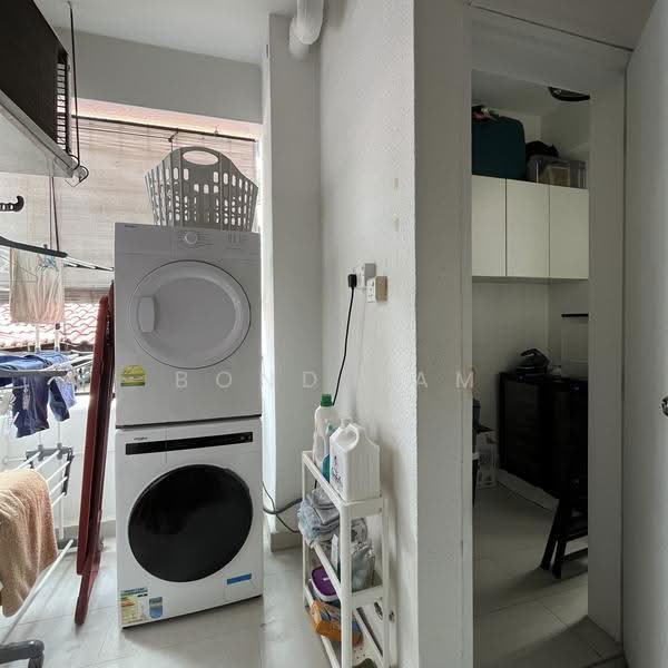 Tanglin Park, 1A Ridley Park, Tanglin / Holland / Bukit Timah, 3 Bedrooms, 1,485 sqft, Condominium For Sale, by Bond Lam, 500282494 - Interior - PropertyGuru.com.sg