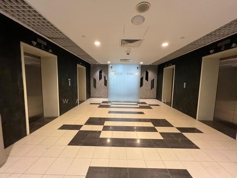 Parkway Parade, 80 Marine Parade Road, East Coast / Marine Parade, 3,321 sqft, Office For Rent, by Watson Poh, 500282509 - Lobby - CommercialGuru.com.sg