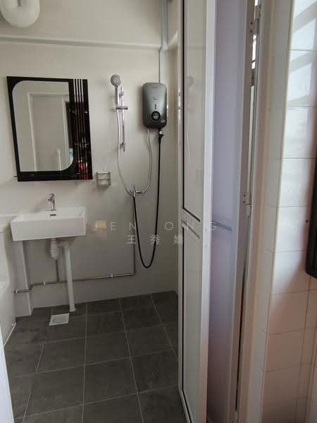 487C Tampines Street 45, 487C Tampines Street 45, Pasir Ris / Tampines, Room Rental, 300 sqft, HDB Flat For Rent, by Jen Ong 王秀嬌, 500282512 - PropertyGuru.com.sg