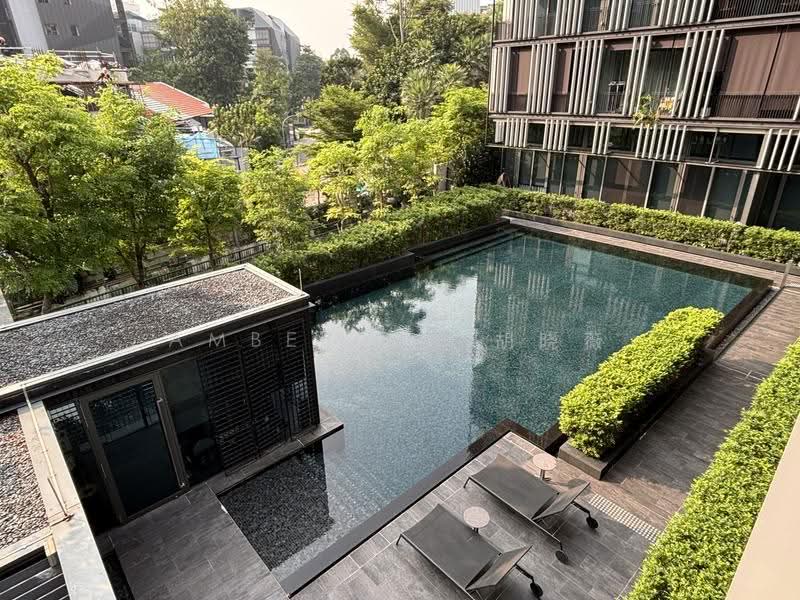 Petit Jervois, 33 Jervois Road, Tanglin / Holland / Bukit Timah, 2 Bedrooms, 1,012 sqft, Condominium For Rent, by Amber Oh 胡晓薇, 500282515 - Exterior - PropertyGuru.com.sg