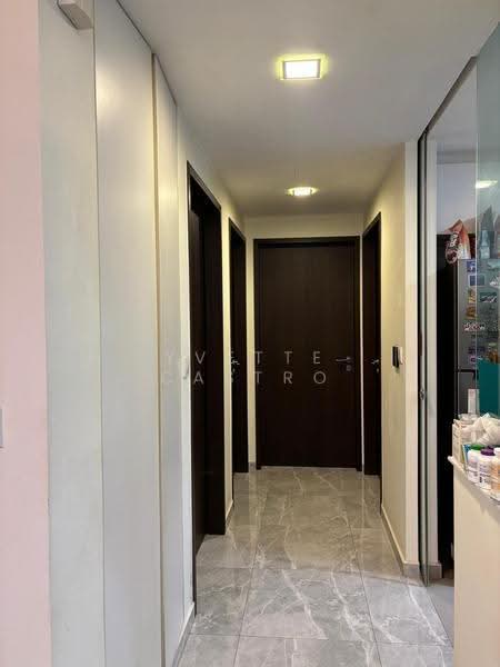The Brownstone, 152 Canberra Drive, Sembawang / Yishun, 3 Bedrooms, 958 sqft, Condominium For Sale, by Yvette Castro, 500282531 - Hallway - PropertyGuru.com.sg