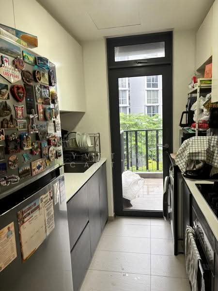 The Brownstone, 152 Canberra Drive, Sembawang / Yishun, 3 Bedrooms, 958 sqft, Condominium For Sale, by Yvette Castro, 500282531 - Kitchen - PropertyGuru.com.sg
