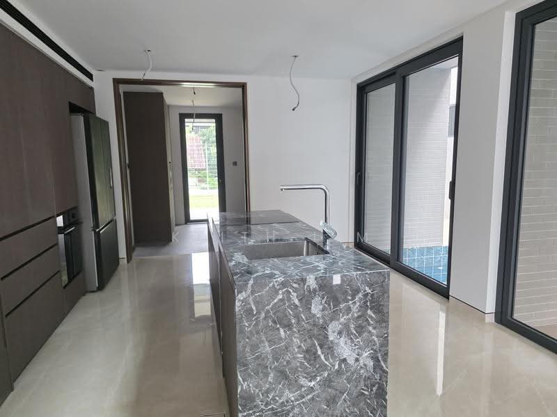 Brand New Bungalow in Braddell Heights, Macpherson / Potong Pasir, 6 Bedrooms, 8,900 sqft, Bungalow House For Sale, by Keith Lim, 500282541 - Kitchen - PropertyGuru.com.sg