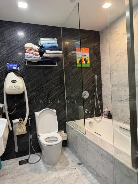 Hillsta, Phoenix Road, Dairy Farm / Bukit Panjang / Choa Chu Kang, 5 Bedrooms, 3,230 sqft, Cluster House For Sale, by Vincent Tay, 500282556 - Bathroom - PropertyGuru.com.sg