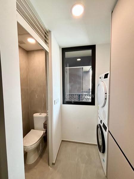 Irwell Hill Residences, 6 Irwell Hill, Orchard / River Valley, 3 Bedrooms, 1,270 sqft, Condominium For Sale, by Lim Chew Yee, 500282569 - Yard - PropertyGuru.com.sg