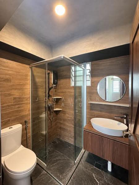 293B Bukit Batok Street 21, 293B Bukit Batok Street 21, Dairy Farm / Bukit Panjang / Choa Chu Kang, 3 Bedrooms, 990 sqft, HDB Flat For Sale, by Jonathan Tang, 500282571 - Bathroom - PropertyGuru.com.sg