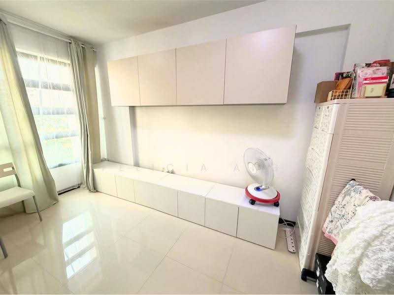 998A Buangkok Crescent, 998A Buangkok Crescent, Hougang / Punggol / Sengkang, 1 Bedroom, 409 sqft, HDB Flat For Rent, by Felicia Ang, 500282582 - Living Room - PropertyGuru.com.sg