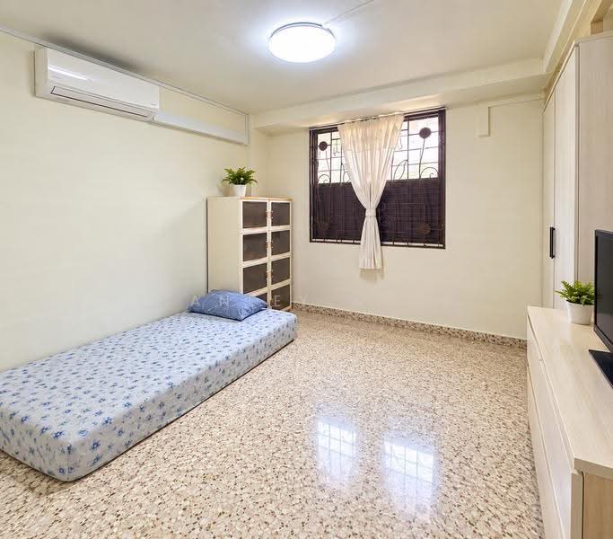 3 Ghim Moh Road, 3 Ghim Moh Road, Tanglin / Holland / Bukit Timah, 2 Bedrooms, 699 sqft, HDB Flat For Rent, by Stanley Wong, 500282591 - Bedroom - PropertyGuru.com.sg